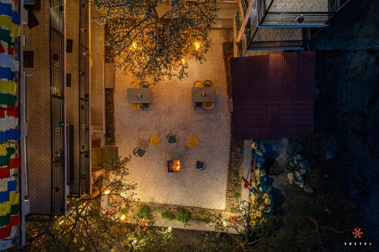 A Pousada Zostel Sāngla Exterior foto