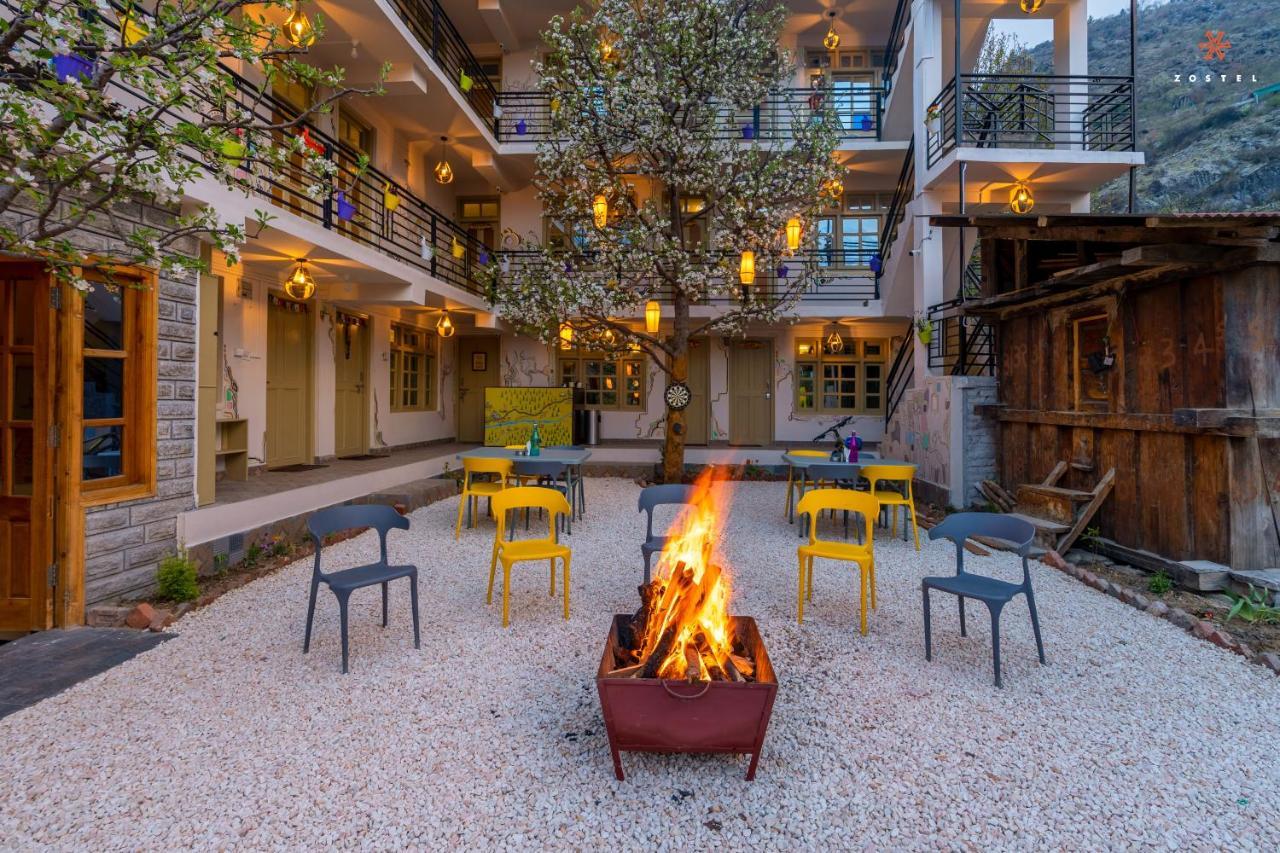 A Pousada Zostel Sāngla Exterior foto